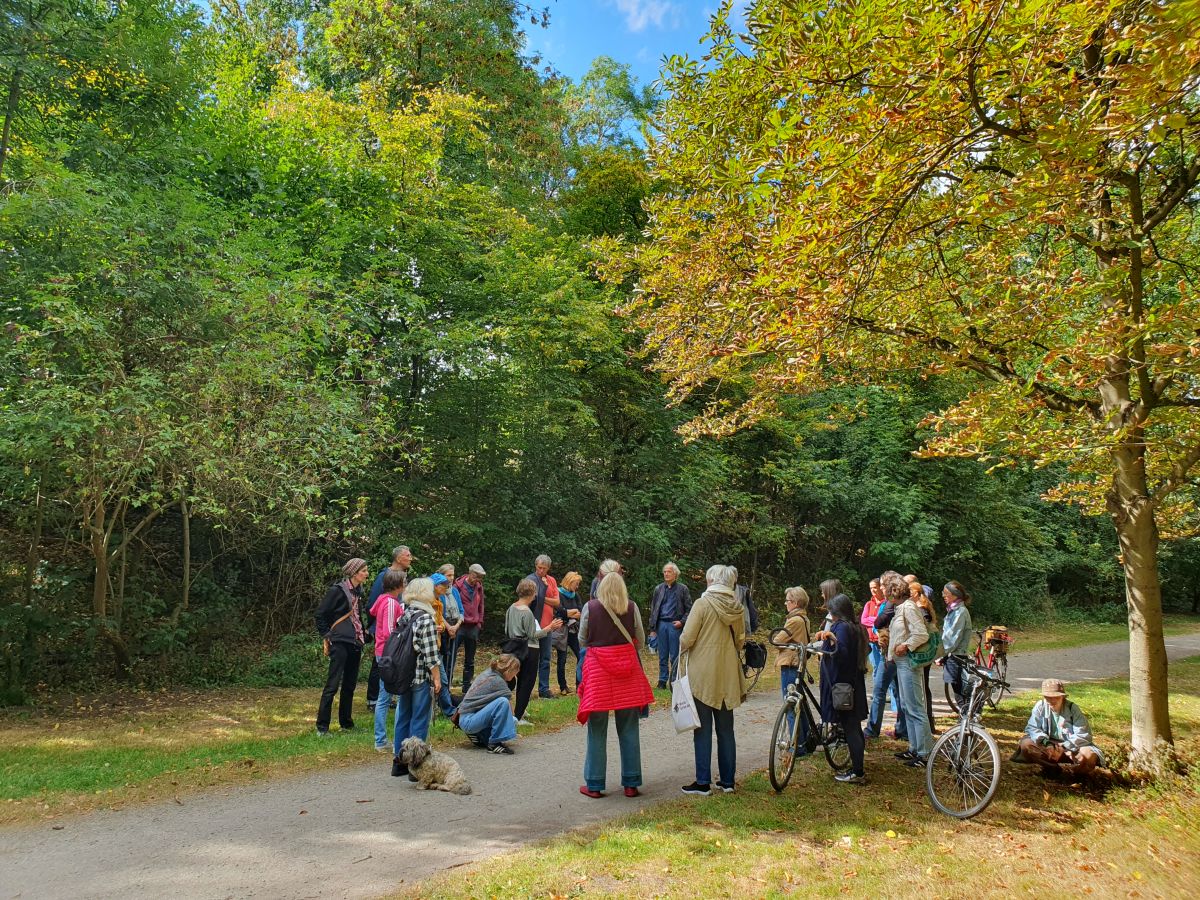 Infospaziergänge gegen den Ausbau des WSW